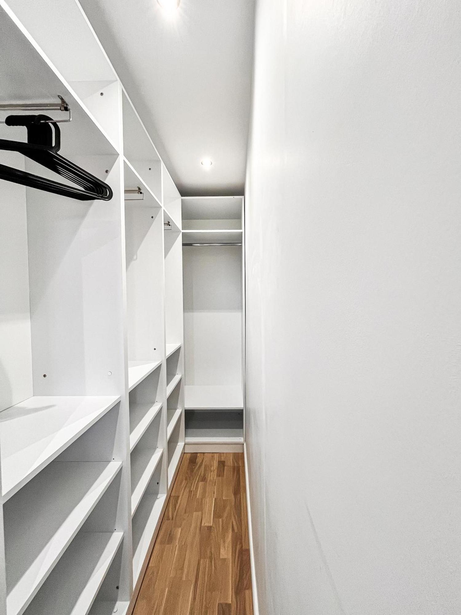 November - Newly Renovated Near Theatre, Old Town Apartament *